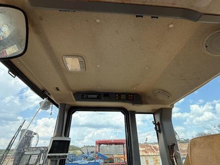 2011-hyundai-hl760-9-image-18