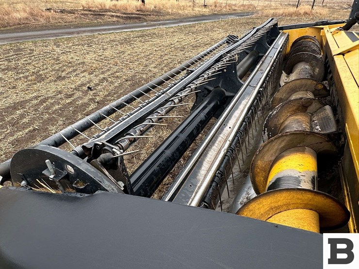 2009-new-holland-h8040-image-11