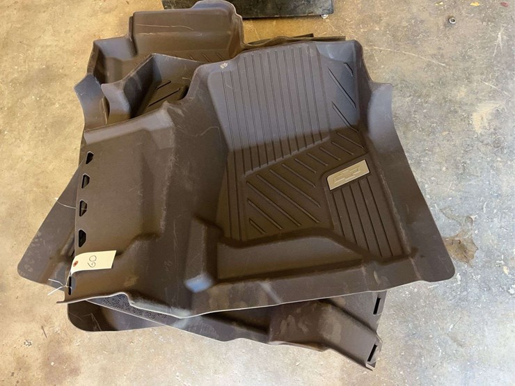 chevrolet-rubber-floor-mats-image-2