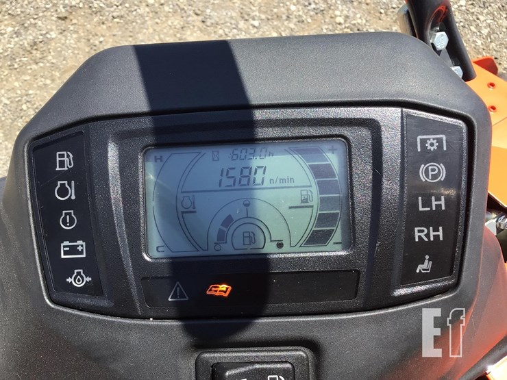 2020-kubota-z781i-image-10