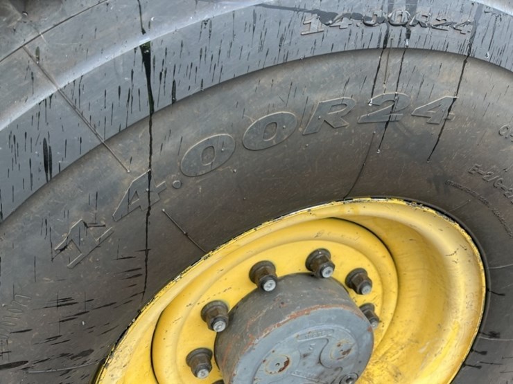 john-deere-48-image-12