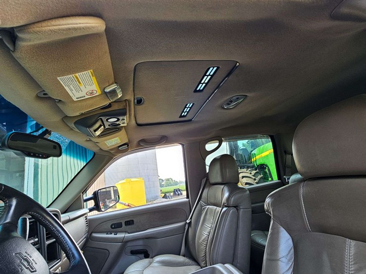 2002-chevrolet-2500hd-image-18