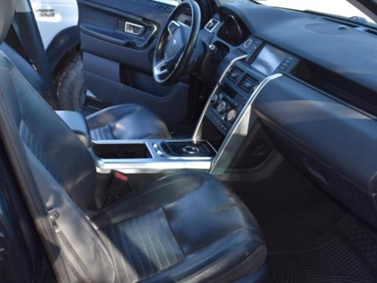 2015-land-rover-discovery-(vin-#-salct2bg4fh544093)-(showing-appx-154,087-m-image-9