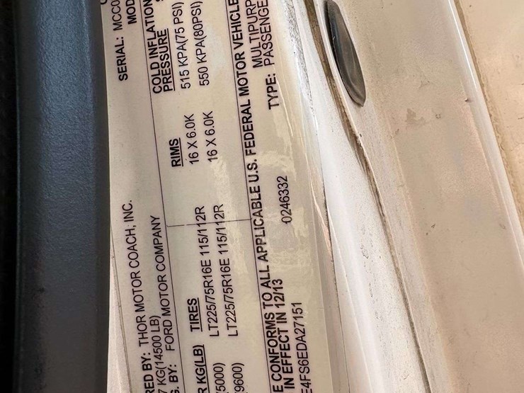 2014-ford-e450-image-14