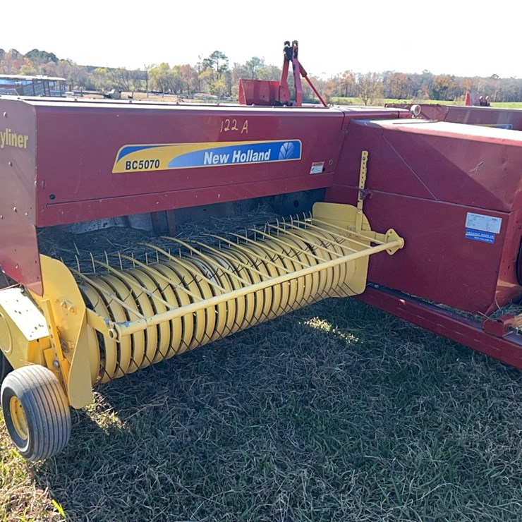 NEW HOLLAND BC5070