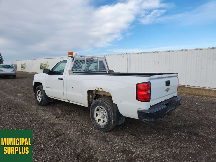 2016-chevrolet-silverado-1500-image-3