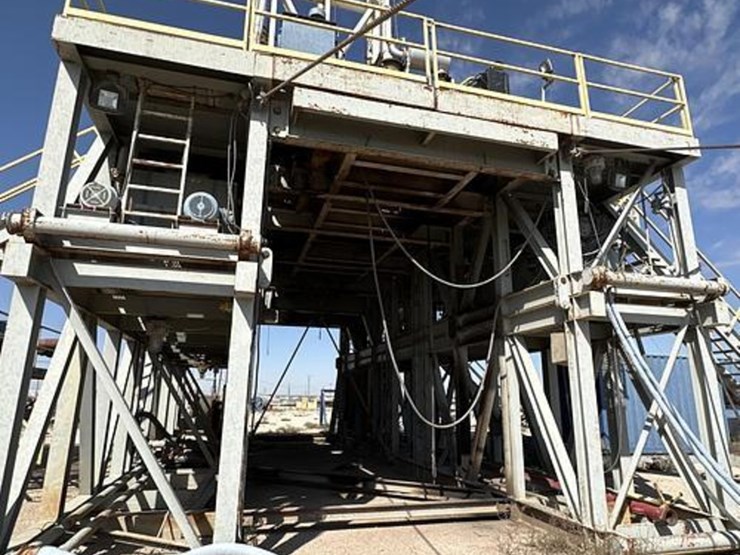 2011-caterpillar-3512-image-17