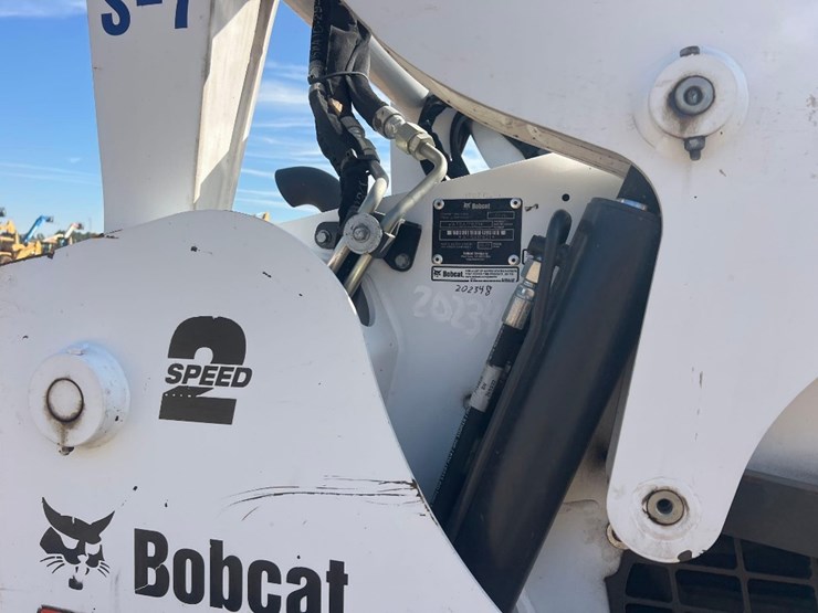 2022-bobcat-s770-image-13