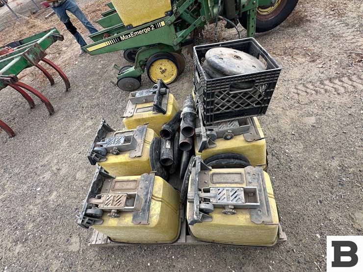 john-deere-7300-image-8