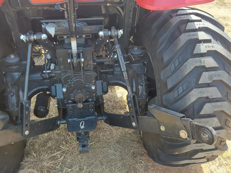 2023-mahindra-1635-hst-image-4