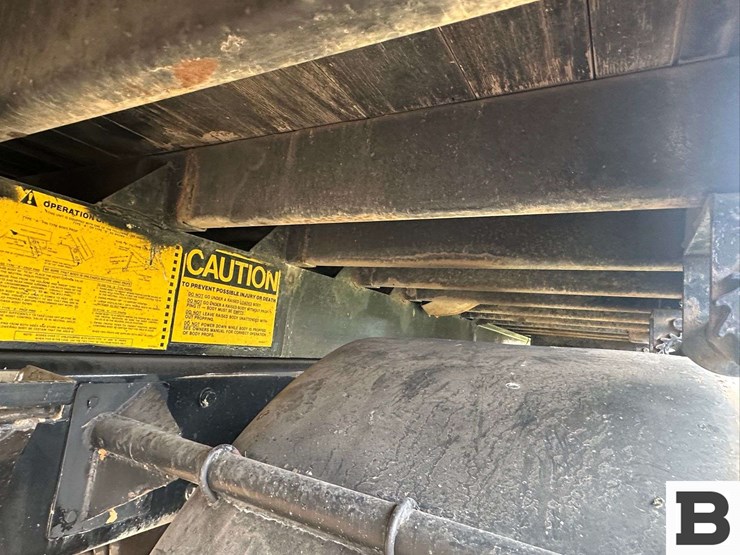 2000-peterbilt-grain-truck---lewiston,-id-image-56