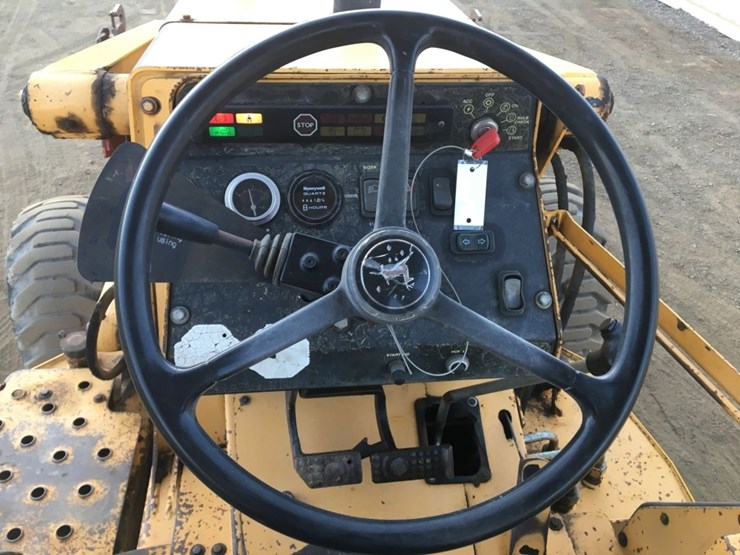 1998-deere-210le-image-6