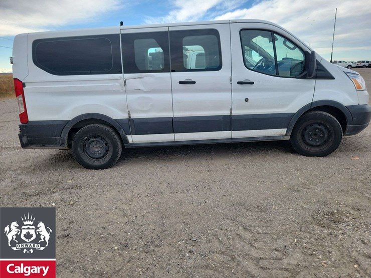 2017-ford-transit-image-5