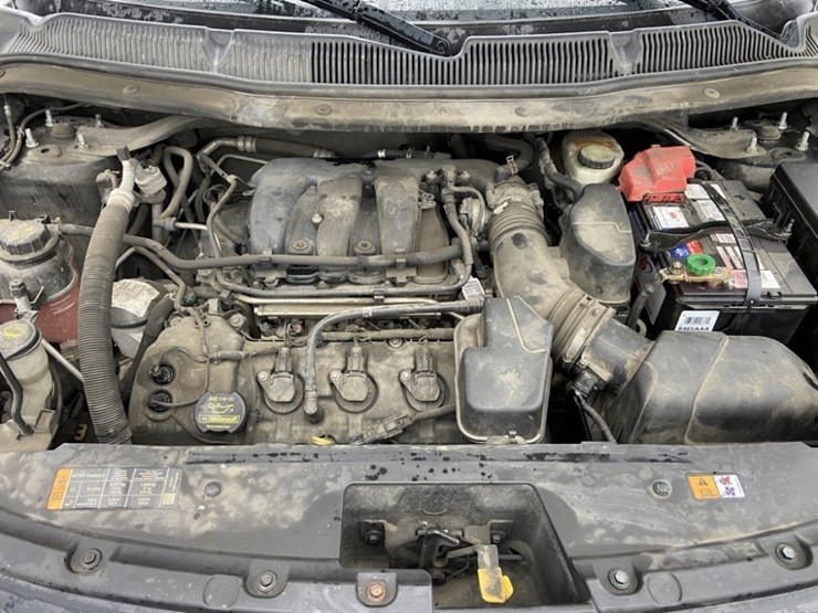 2014-ford-explorer-image-37