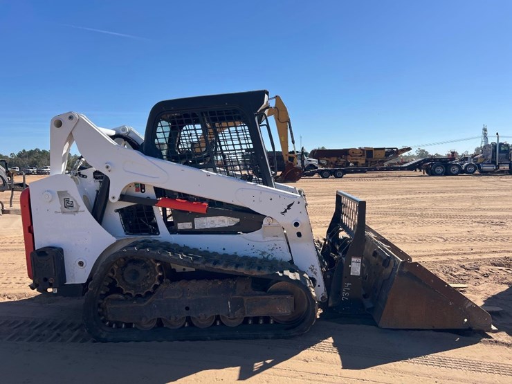 2019-bobcat-t595-image-5