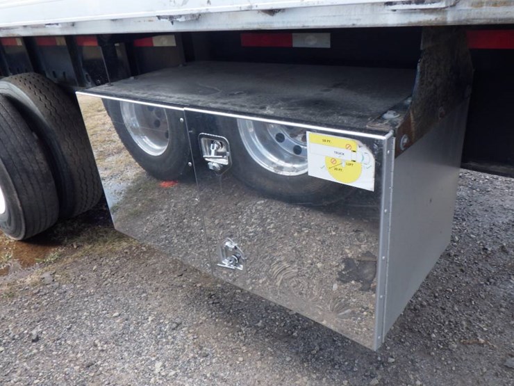 2015-utility-flatbed-image-6