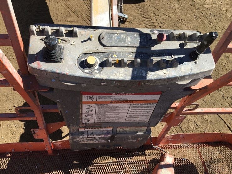 2007-jlg-400s-image-8