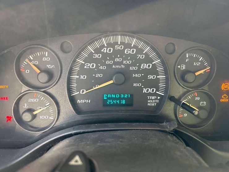 2006-gmc-3500-image-16