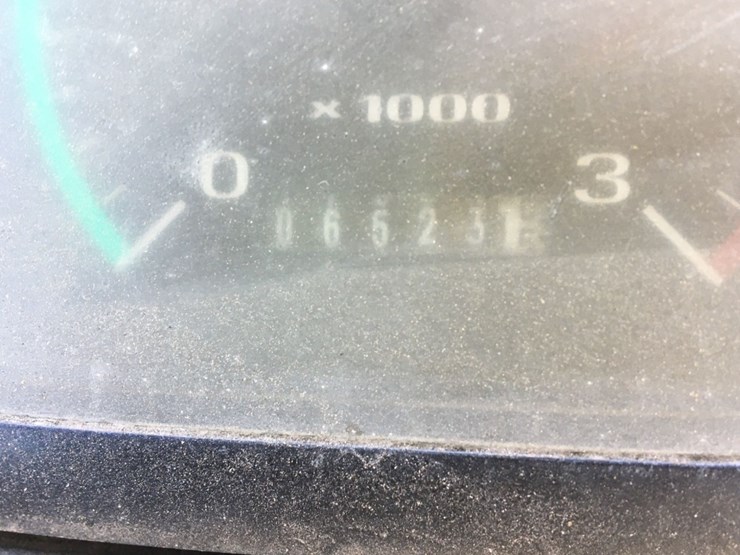 2007-case-570m-xt-image-5