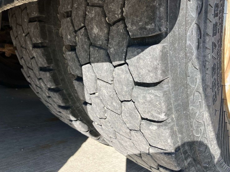 1994-international-9400-image-32