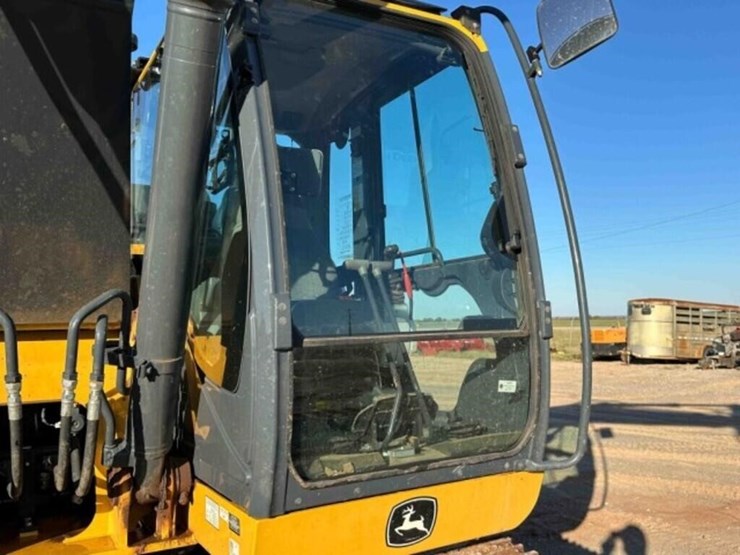2023-john-deere-210p-excavator-image-13