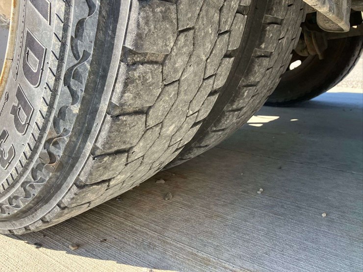 1994-international-9400-image-30