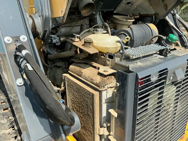 2019-deere-333g-image-22