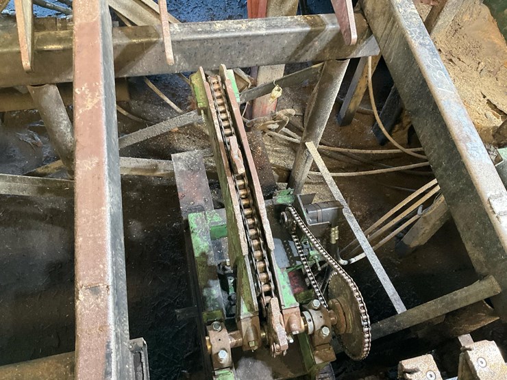 #134-•-log-turner-image-1