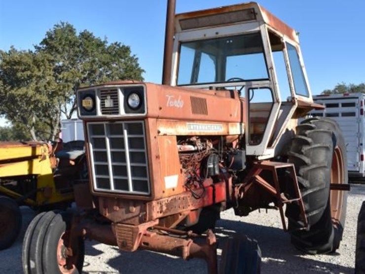 ih-1066-tractor-(terp)-(terp,-salvage-only)-(toggle-switch)-(serial-#-26101-image-1