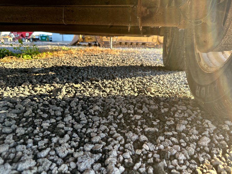 #32839-•-16'-t/a-enclosed-cargo-trailer-vin:-16hpb16244h122978-image-12