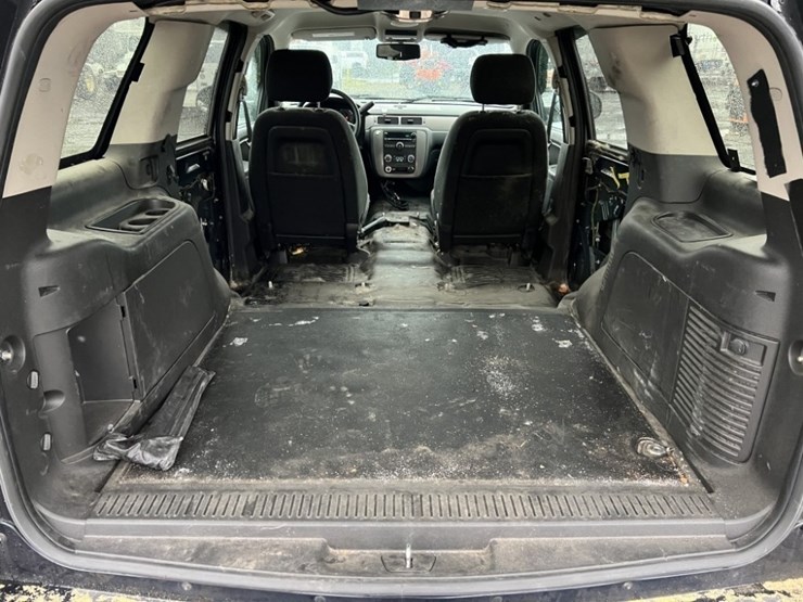 2014-chevrolet-tahoe-image-20