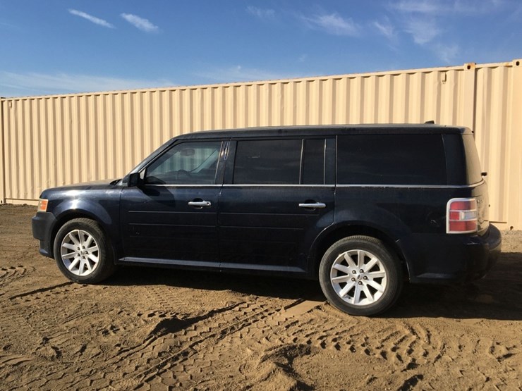 2010-ford-flex-image-4