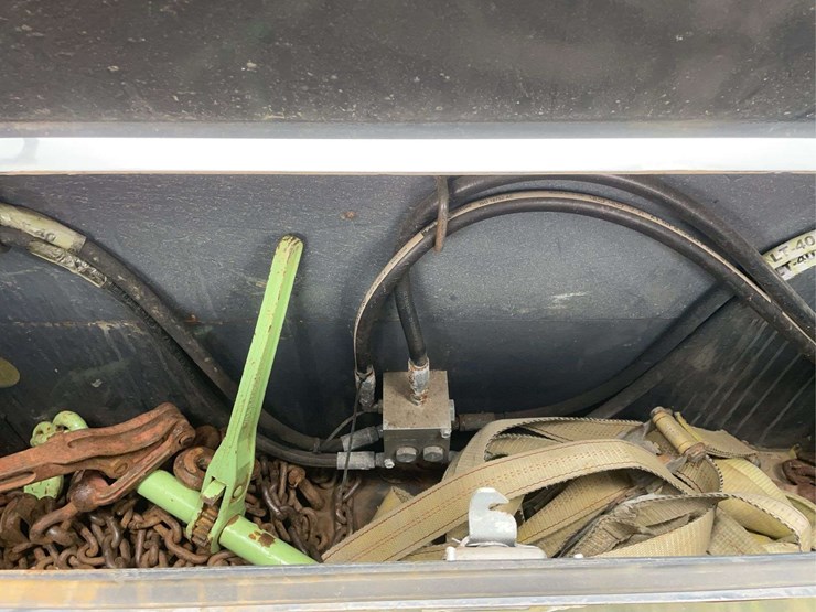 lamar-36’-gooseneck-trailer-image-7