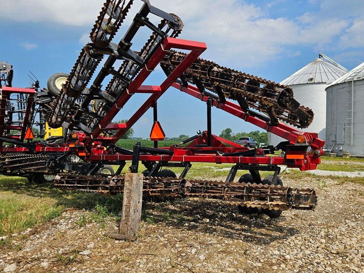 2011-j&m-tf215-image-4