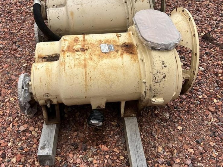 quincy-qse1750-screw-compressor-image-1