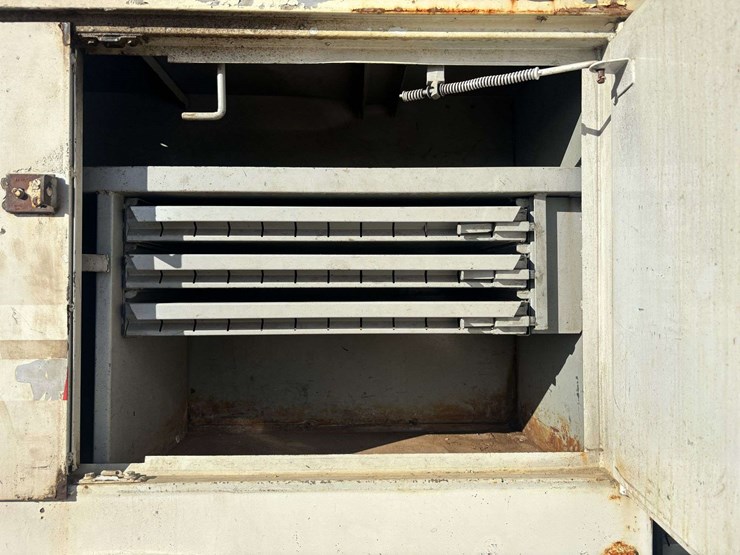 gmc-c7500-utility-truck-image-19