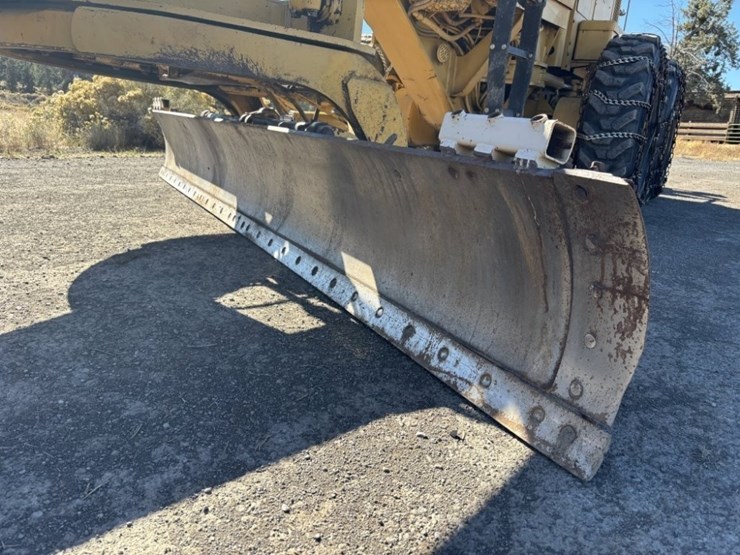 1989-caterpillar-140g-image-33