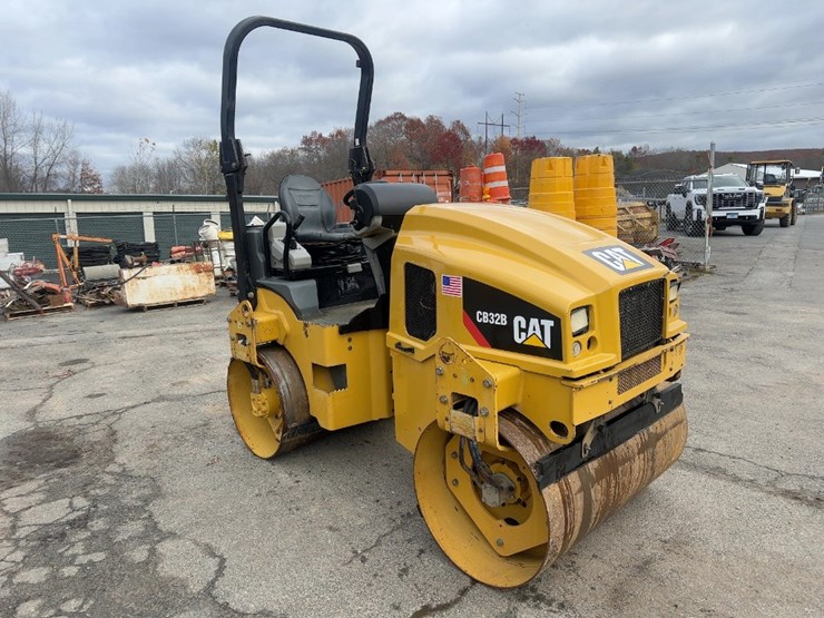 2019-caterpillar-c15-image-7