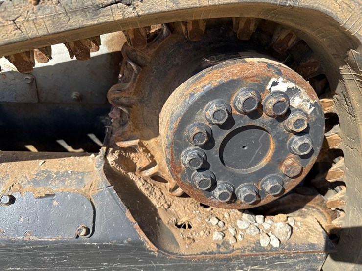 2015-bobcat-t550-image-10