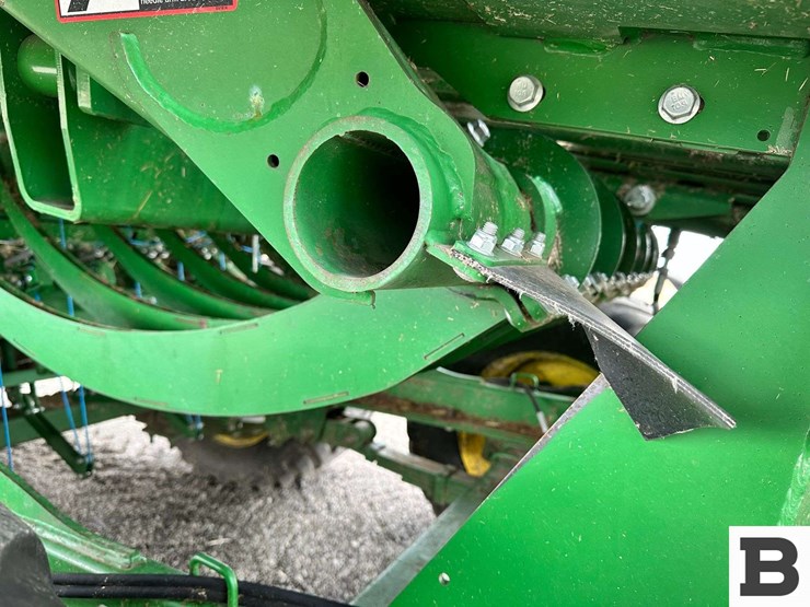 john-deere-l341-image-37