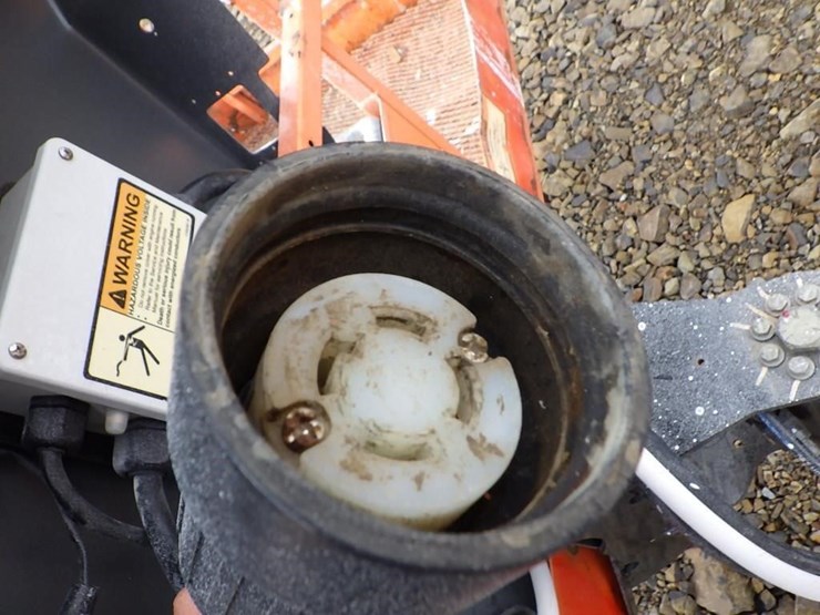 2016-jlg-400s-image-14