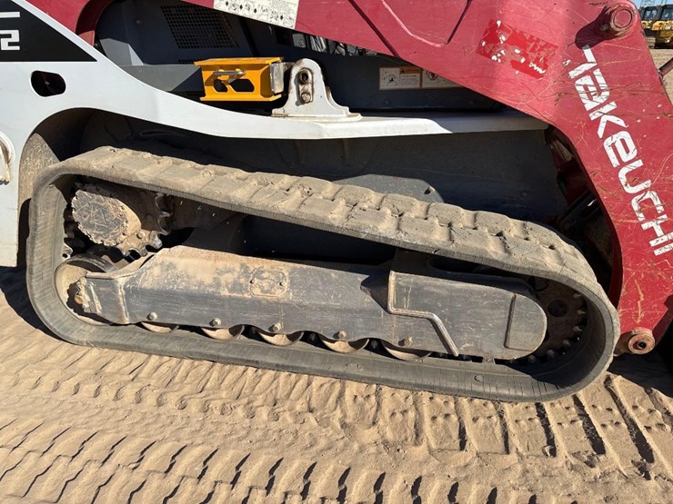 2019-takeuchi-tl12v2-image-13