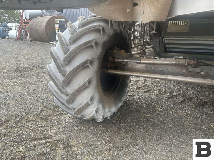 2008-gleaner-r75-image-33