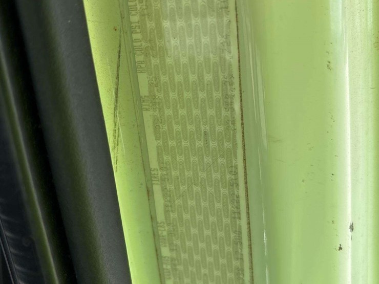 2012-freightliner-m2-106-image-6