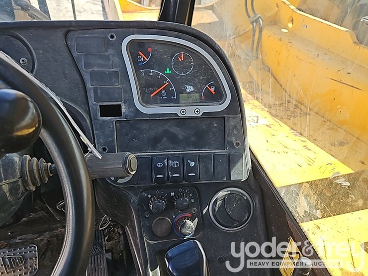 2015-jcb-509-42-image-27