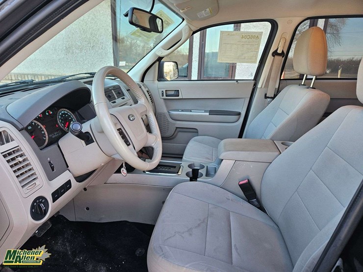 2012-ford-escape-hybrid-image-24