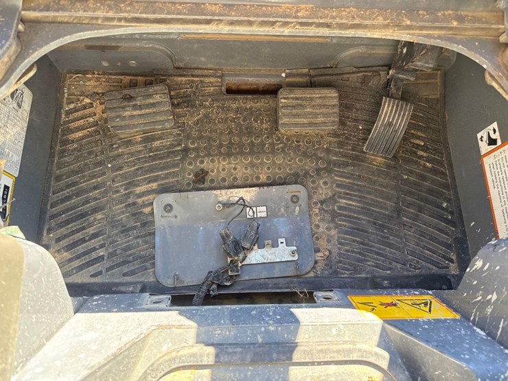 2021-takeuchi-tl8r2-image-30