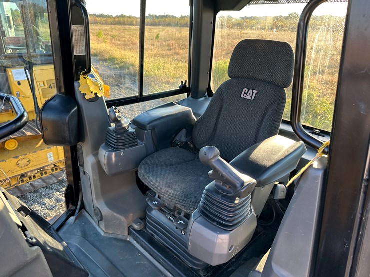 caterpillar-d5k2-image-57