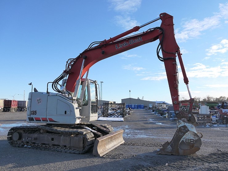 2010-link-belt-135a-hydraulic-excavator,-sn:hex7136,-erops,-qt-24''-bucket,-image-5