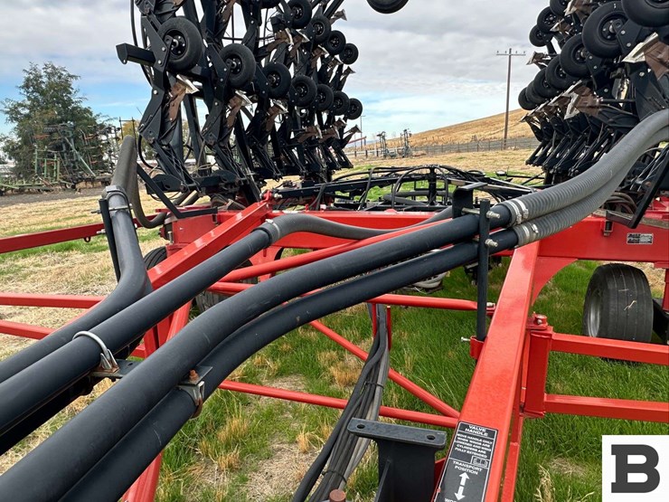 2012-case-800-image-17